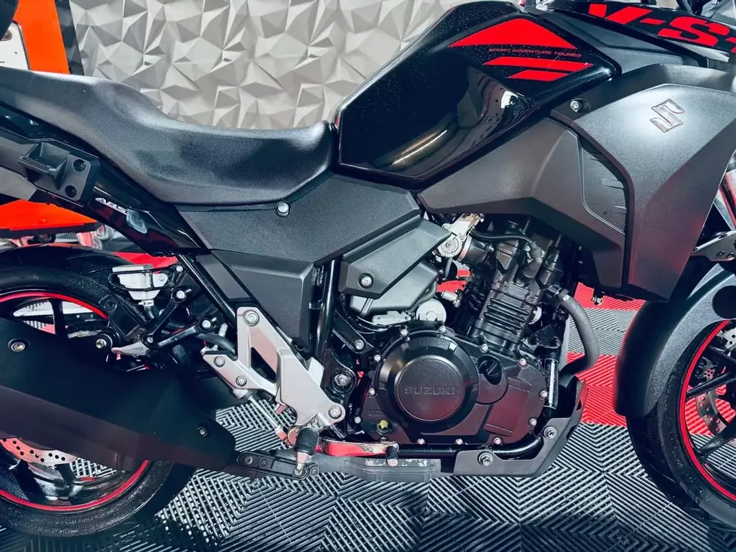 Suzuki Boulevard C50 2018 - 4290 EUR, 15123 km - AUTO.MOTO.pt - 15123km - foto 10 de 30