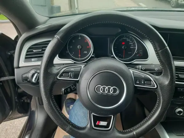 Audi A5 Sportback 2014 - 18900 EUR, 193400 km - AUTO.MOTO.pt - 193400km - foto 17 de 41