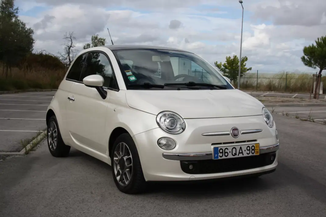 Fiat 500 2011 - 7500 EUR, 115360 km - 115360km - foto 2 de 17