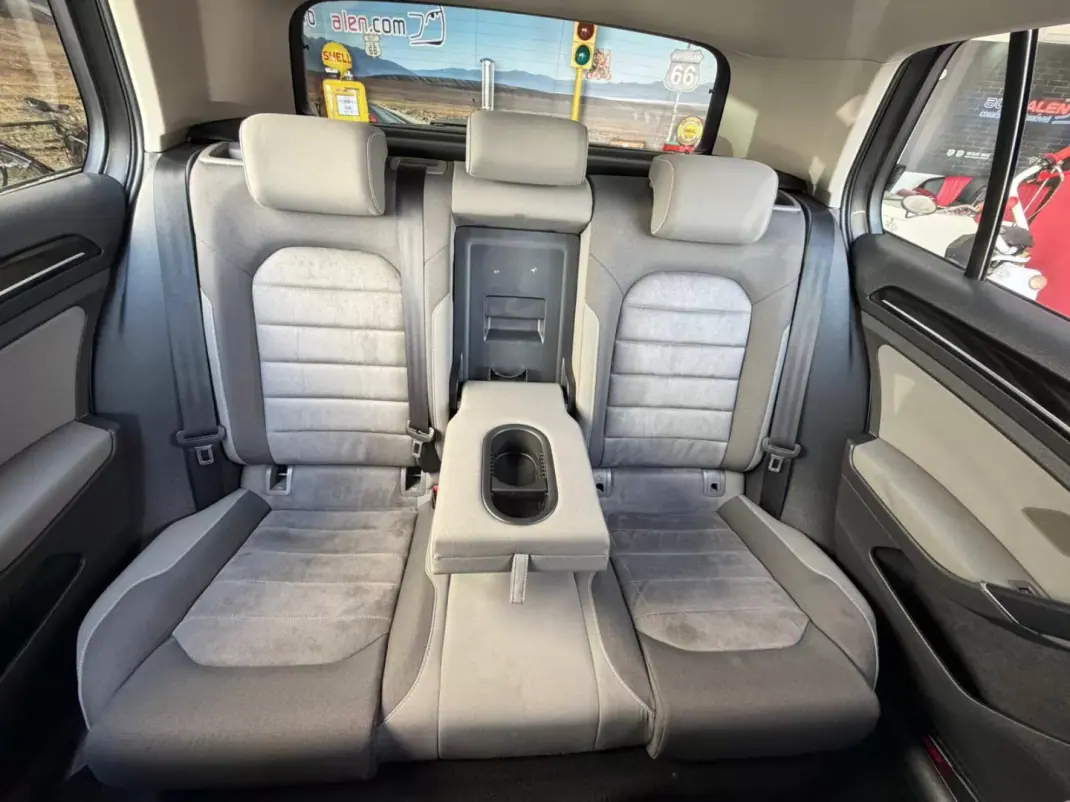 Volkswagen Golf 2014 - 15500 EUR, 143946 km - AUTO.MOTO.pt - 143946km - foto 21 de 23