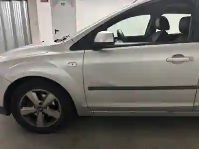 Ford Focus SW 2005 - 2200 EUR, 362000 km - AUTO.MOTO.pt - 362000km - foto 3 de 14