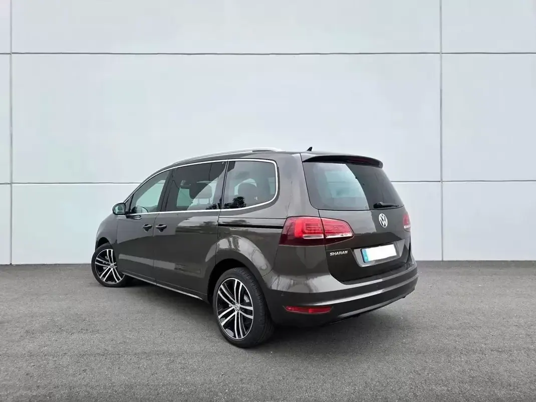 Volkswagen Sharan 2019 - 29700 EUR, 115600 km - 115600km - foto 6 de 17