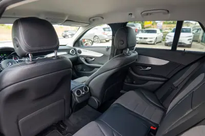 Mercedes-Benz C 300e 2020 - 26900 EUR, 109000 km - AUTO.MOTO.pt - 109000km - foto 14 de 36