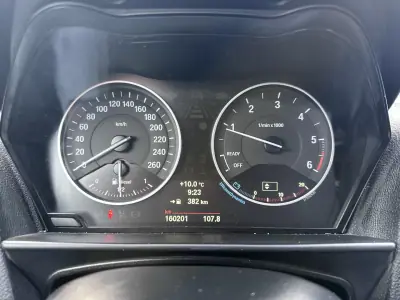 BMW 118 2013 - 13900 EUR, 160000 km - AUTO.MOTO.pt - 160000km - foto 26 de 61