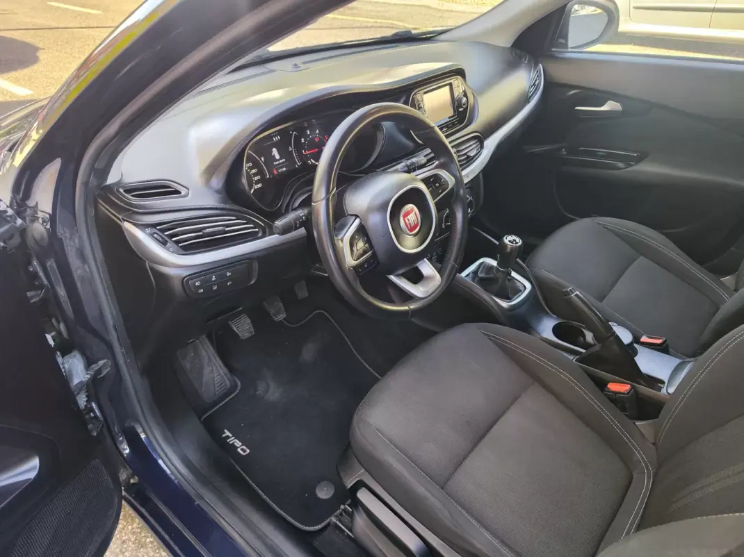 Fiat Tipo 2016 - 8480 EUR, 177150 km - AUTO.MOTO.pt - 177150km - foto 23 de 39