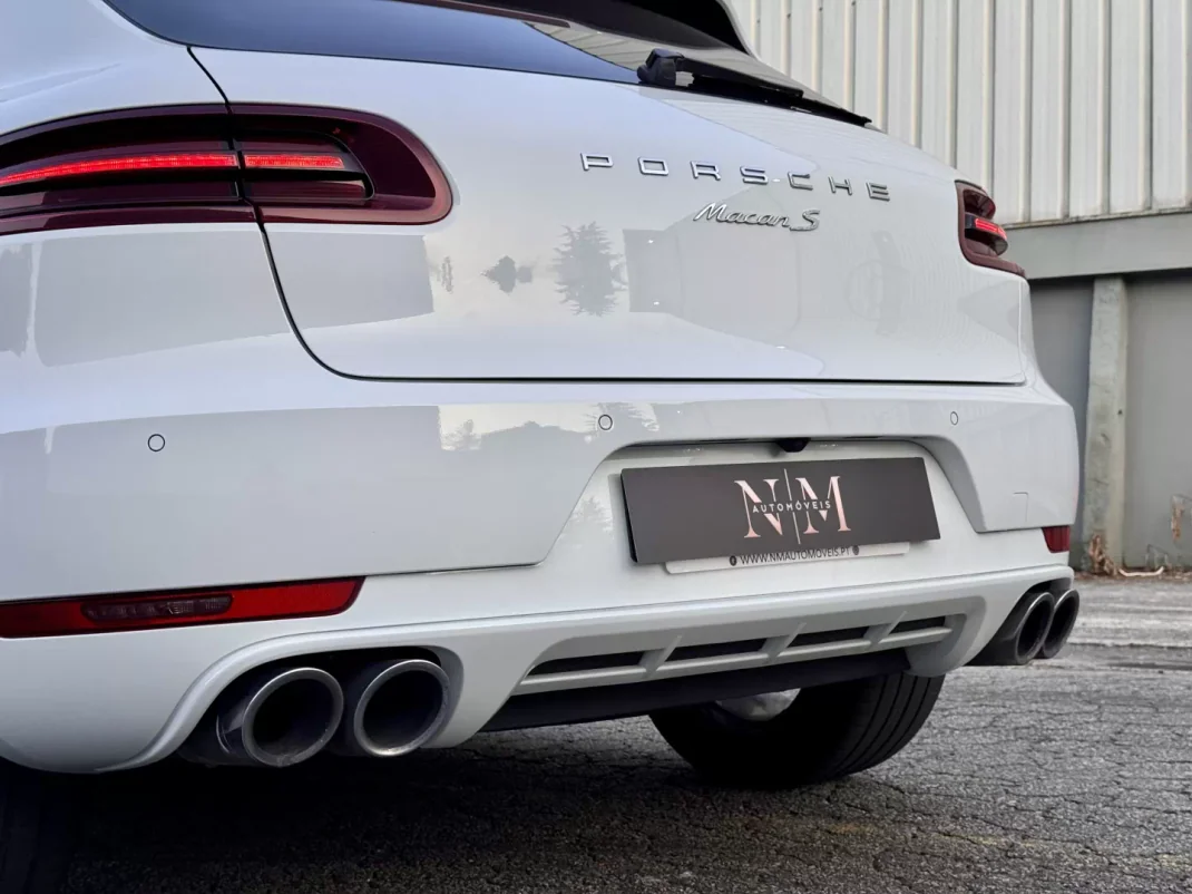 Porsche Macan 2016 - 45990 EUR, 132000 km - AUTO.MOTO.pt - 132000km - foto 12 de 34