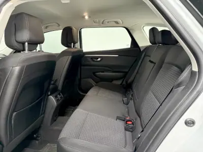 Renault Talisman Sport Tourer 2016 - 10250 EUR, 228000 km - AUTO.MOTO.pt - 228000km - foto 16 de 23