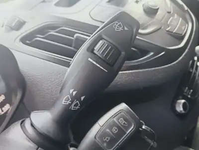 Ford Transit Courier 2020 - 10990 EUR, 129167 km - AUTO.MOTO.pt - 129167km - foto 36 de 52