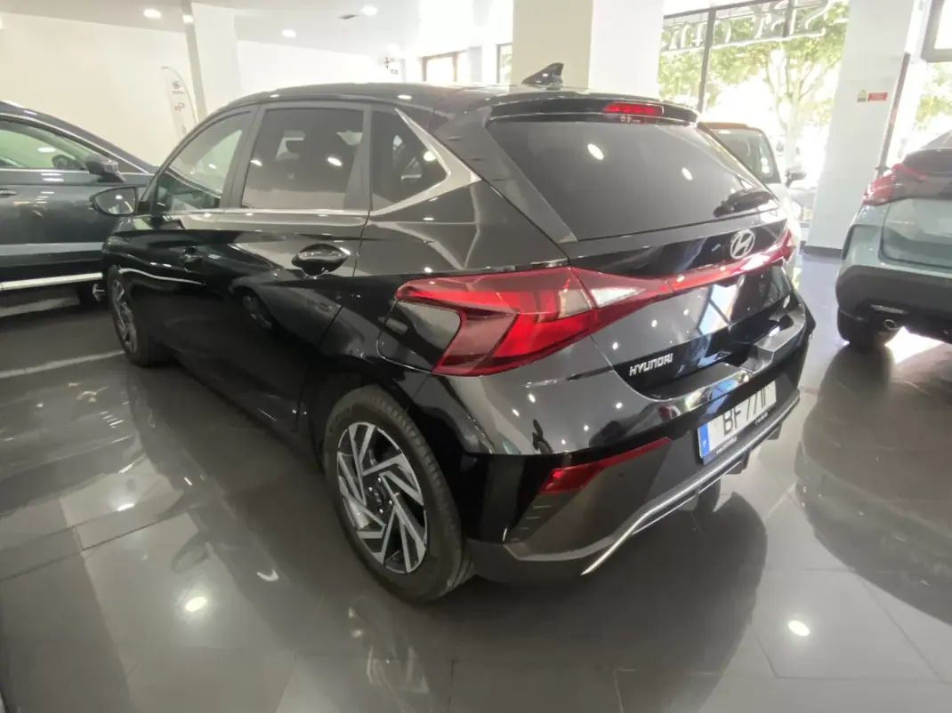 Hyundai i20 2023 - 16750 EUR, 33133 km - 33133km - foto 27 de 37