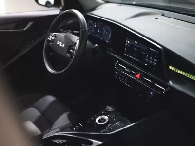 Kia e-Niro 2022 - 25990 EUR, 60682 km - AUTO.MOTO.pt - 60682km - foto 15 de 19