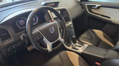 Volvo XC 60 2010 - 15900 EUR, 176365 km - AUTO.MOTO.pt - 176365km - foto 40 de 55