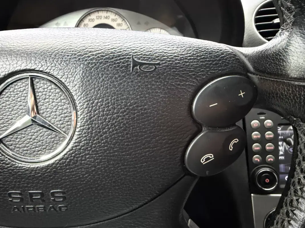 Mercedes-Benz CLK 200 2007 - 13450 EUR, 109492 km - 109492km - foto 26 de 38