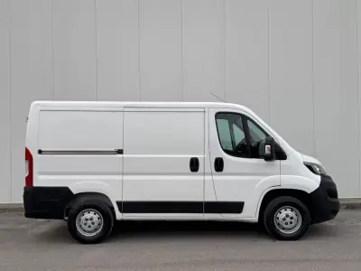 Peugeot 2020 - 16950 EUR, 100000 km - AUTO.MOTO.pt - 100000km - foto 4 de 24