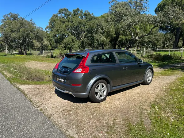 Volvo C30 2010 - 6500 EUR, 218000 km - AUTO.MOTO.pt - 218000km - foto 3 de 8