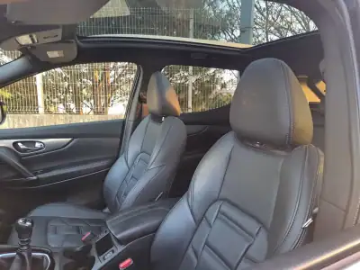 Nissan Qashqai 2020 - 21990 EUR, 139000 km - AUTO.MOTO.pt - 139000km - foto 9 de 19