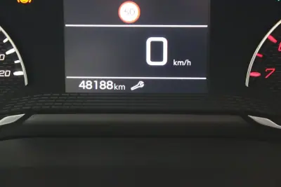 Peugeot 2008 2021 - 18700 EUR, 48176 km - AUTO.MOTO.pt - 48176km - foto 15 de 32