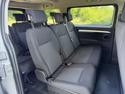 Toyota Proace Verso 2020 - 28890 EUR, 146000 km - AUTO.MOTO.pt - 146000km - foto 25 de 30