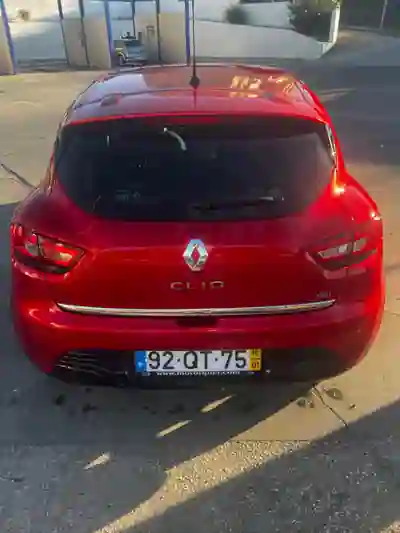 Renault Clio 2016 — foto 5 de 14