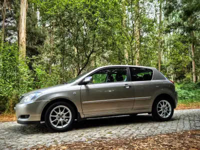 Toyota Corolla 2002 - 11900 EUR, 196000 km - AUTO.MOTO.pt - 196000km - foto 5 de 23