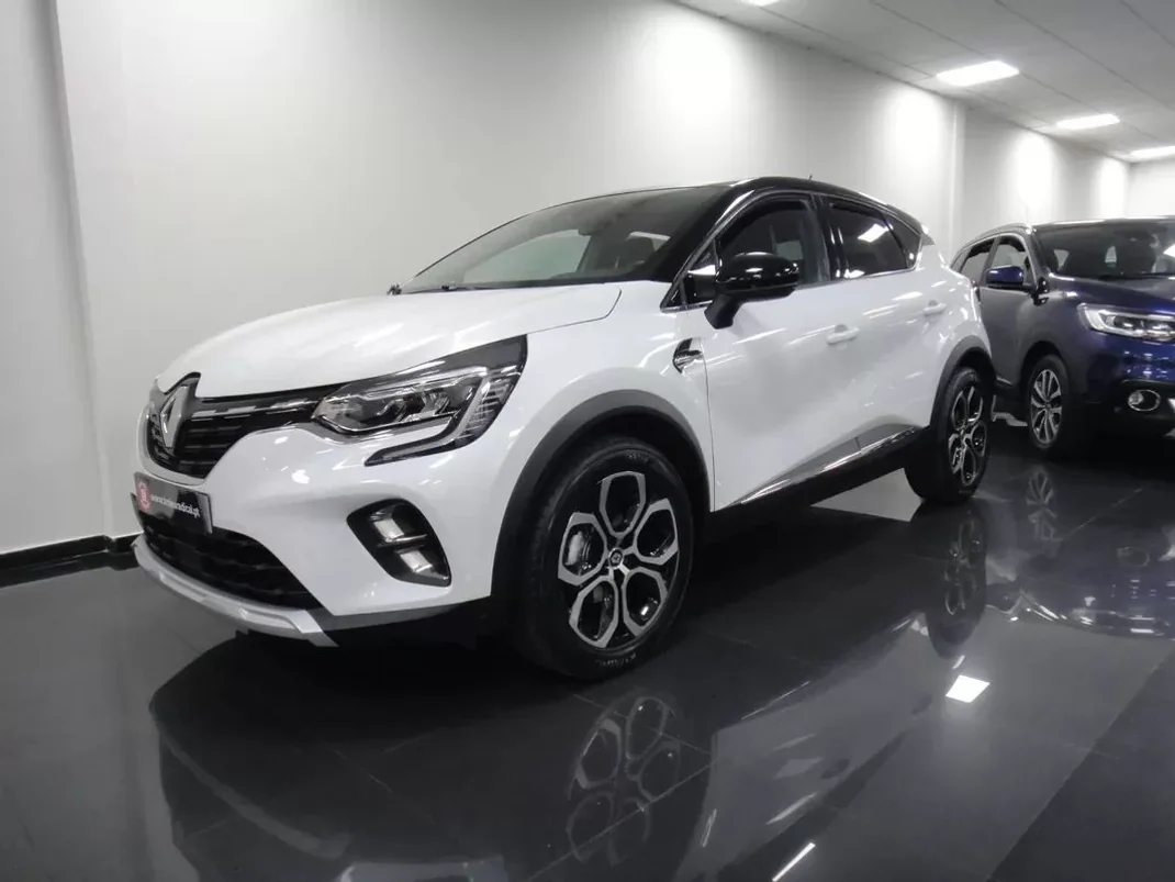 Renault Captur 2020 - 16500 EUR, 76000 km - AUTO.MOTO.pt - 76000km - foto 2 de 23