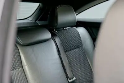 Opel Astra GTC 2007 - 15990 EUR, 149500 km - AUTO.MOTO.pt - 149500km - foto 13 de 22