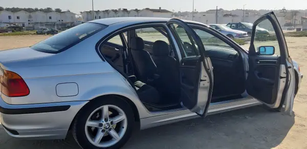 BMW 320 1999 - 3650 EUR, 337471 km - AUTO.MOTO.pt - 337471km - foto 8 de 11