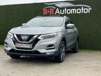 Nissan Qashqai 2017 - 18500 EUR, 128000 km - AUTO.MOTO.pt - 128000km - foto 4 de 27