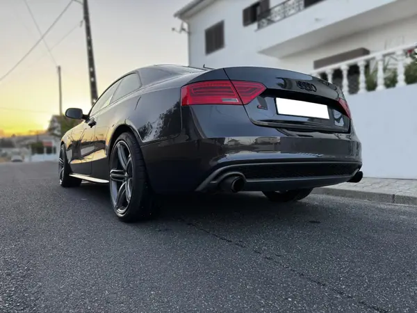 Audi A5 2013 - 21500 EUR, 246000 km - AUTO.MOTO.pt - 246000km - foto 9 de 15