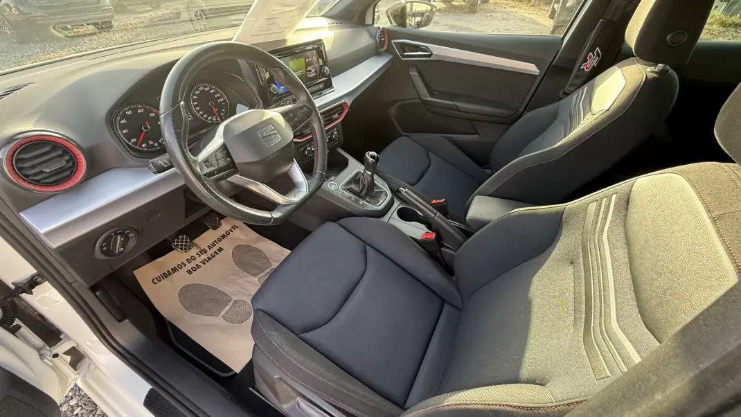 SEAT Ibiza 2021 - 15990 EUR, 70000 km - 70000km - foto 19 de 33