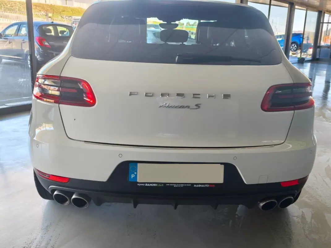 Porsche Macan 2016 - 47500 EUR, 141000 km - AUTO.MOTO.pt - 141000km - foto 6 de 23