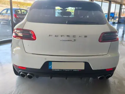 Porsche Macan 2016 - 47500 EUR, 141000 km - AUTO.MOTO.pt - 141000km - foto 6 de 23