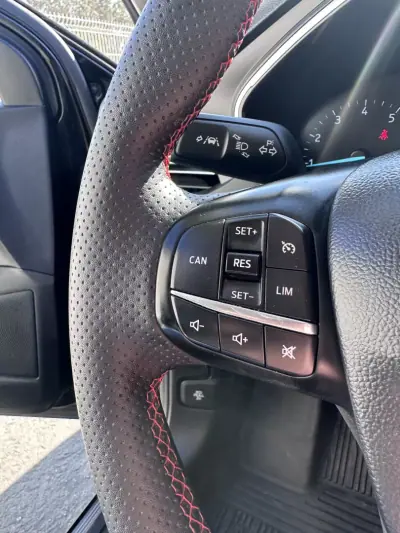 Ford Focus 2018 - 10900 EUR, 100000 km - AUTO.MOTO.pt - 100000km - foto 21 de 35