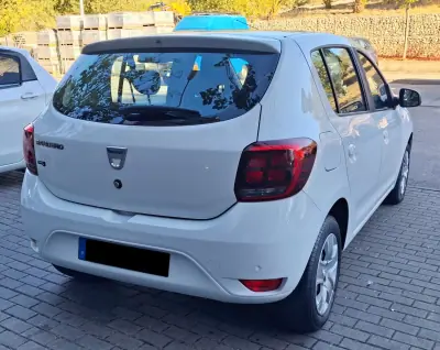 Dacia Sandero 2020 — photo 6 of 21