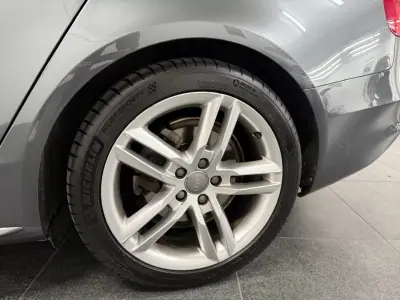 Audi A4 Avant 2015 - 17990 EUR, 191000 km - AUTO.MOTO.pt - 191000km - foto 21 de 26