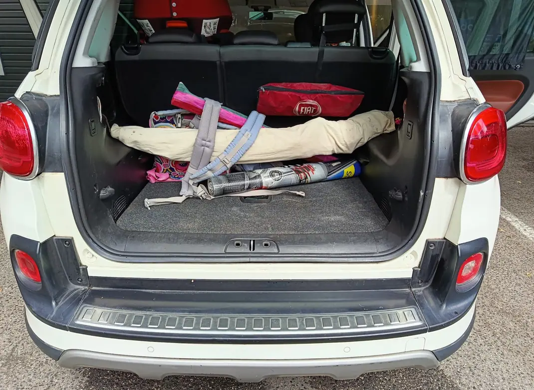 Fiat 500L 2013 - 7500 EUR, 177000 km - 177000km - foto 8 de 10