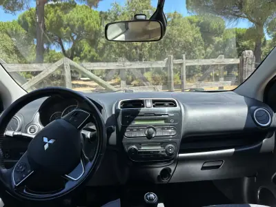 Mitsubishi Space Star 2018 - 8450 EUR, 88000 km - AUTO.MOTO.pt - 88000km - foto 6 de 12
