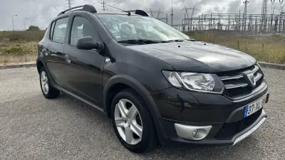 Dacia Sandero 2014 - 6900 EUR, 230000 km - 230000km - foto 1 de 22