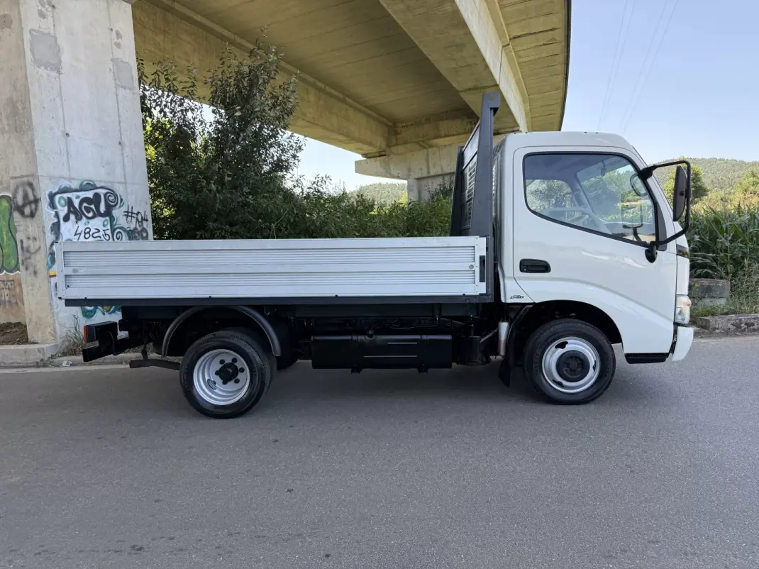 Toyota DYNA S 30.23 3.0 D4D AC+ ABS 2007 - 29490 EUR, 120000 km - 120000km - foto 10 de 19