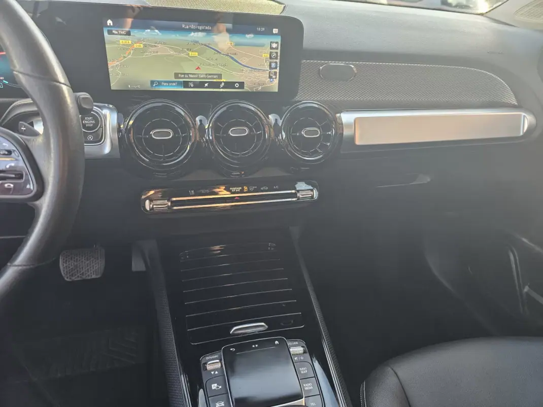 Mercedes-Benz GLB 180 2021 - 31990 EUR, 83866 km - AUTO.MOTO.pt - 83866km - foto 9 de 12