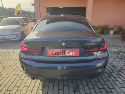 BMW 330e 2021 - 32500 EUR, 101910 km - AUTO.MOTO.pt - 101910km - foto 5 de 12