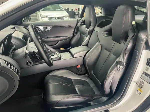 Jaguar F-Type 2017 - 47900 EUR, 54000 km - AUTO.MOTO.pt - 54000km - foto 9 de 20