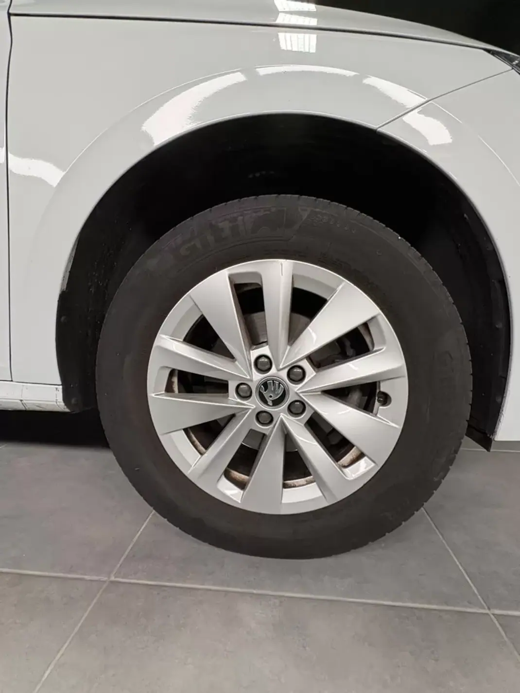 Skoda Kamiq 2023 - 17400 EUR, 55800 km - AUTO.MOTO.pt - 55800km - foto 10 de 10