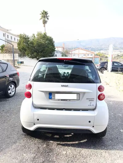 Smart Fortwo Cabrio 2015 - 8990 EUR, 75000 km - AUTO.MOTO.pt - 75000km - foto 6 de 9