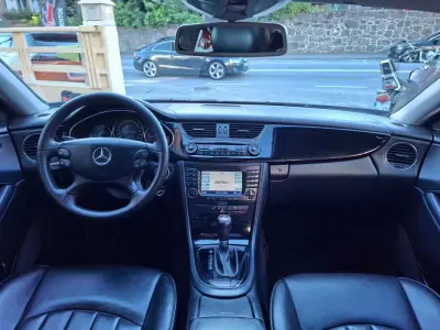 Mercedes-Benz CLS 320 2006 - 14900 EUR, 299952 km - 299952km - foto 29 de 38