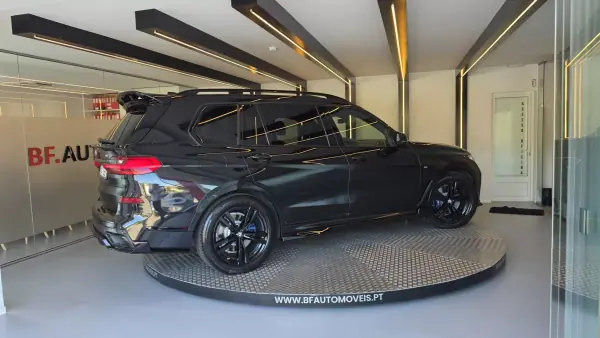 BMW X7 2022 - 65900 EUR, 194444 km - AUTO.MOTO.pt - 194444km - foto 4 de 72