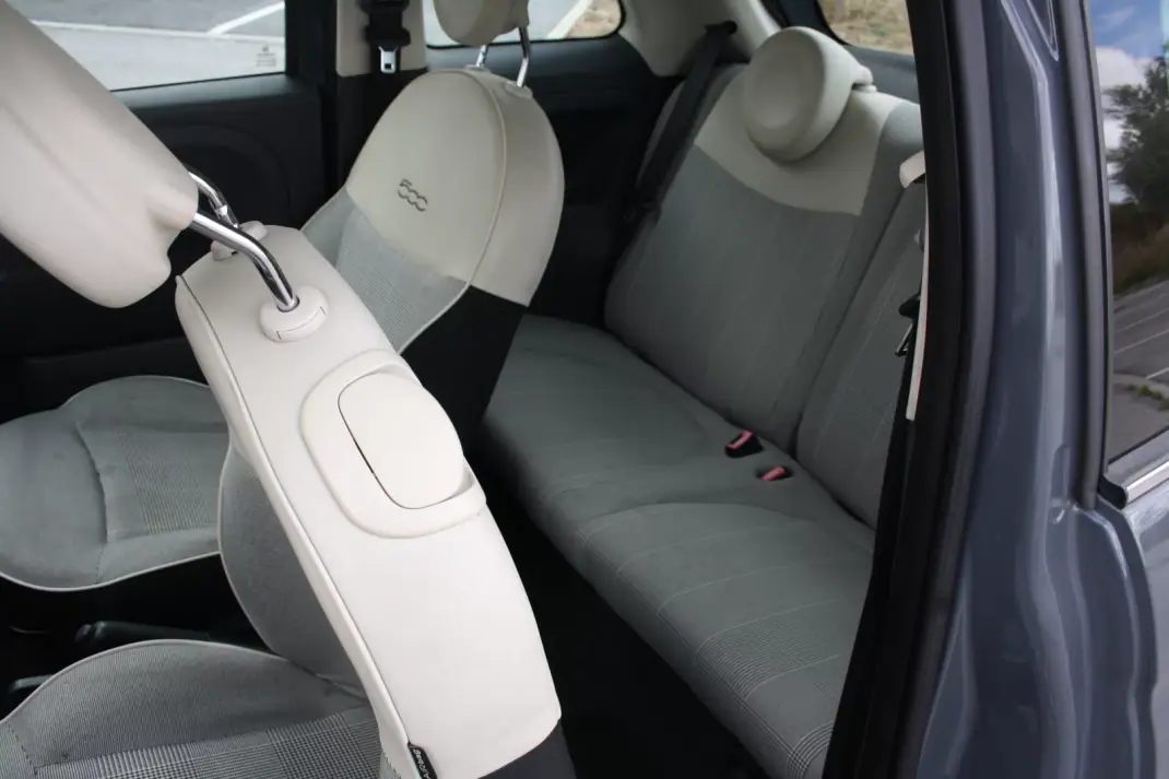 Fiat 500 2015 - 7700 EUR, 114884 km - 114884km - foto 15 de 19