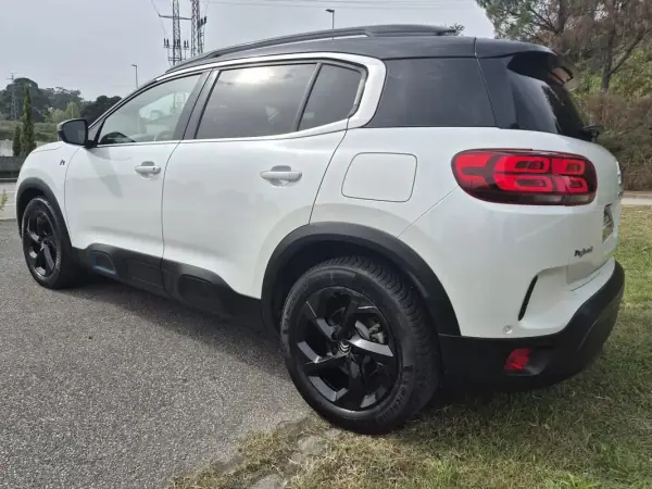 Citroën C5 Aircross 1.6 Hybrid Shine e-EAT8 2021 Hybrid Plug-In — 59 707 km · Porto Santo Island Citroën C5 Aircross 1.6 Hybrid Shine e-EAT8 2021 Hybrid Plug-In