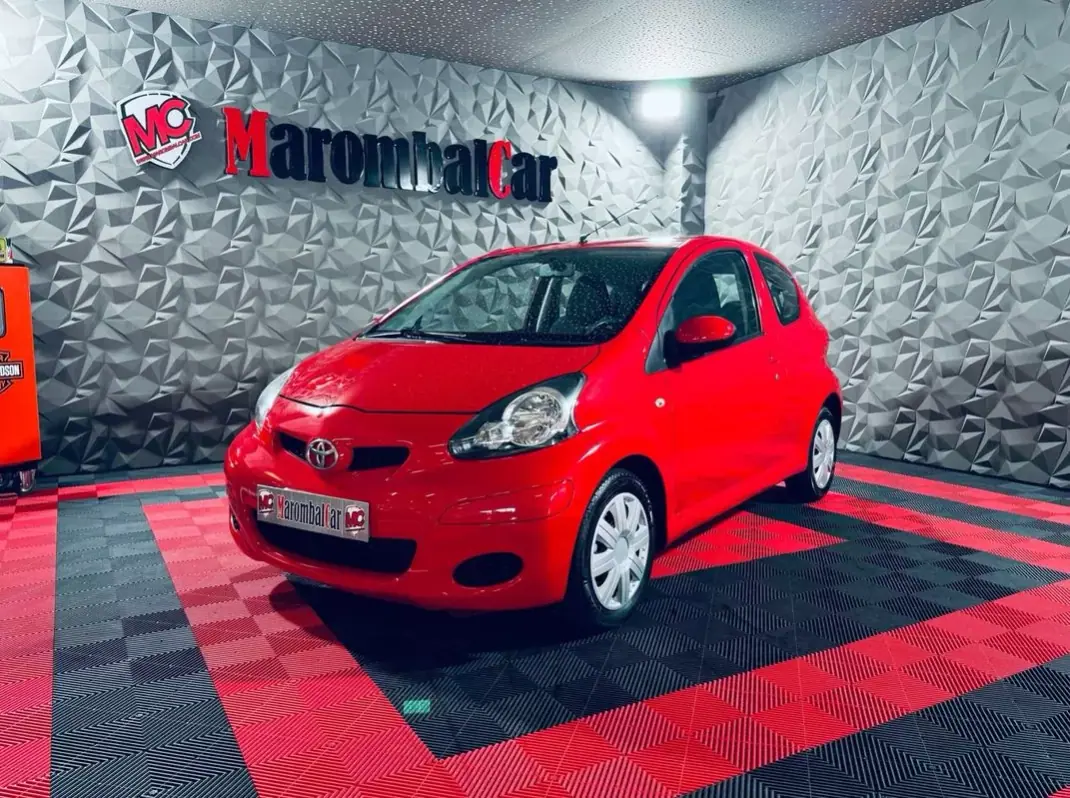 Toyota Aygo 2009 - 4990 EUR, 96384 km - AUTO.MOTO.pt - 96384km - foto 9 de 26