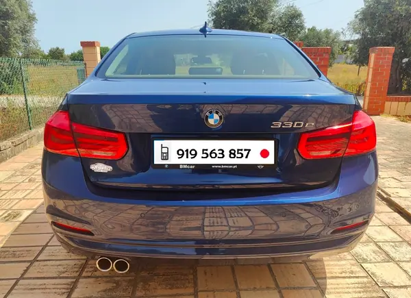 BMW 330 2018 - 15900 EUR, 231000 km - AUTO.MOTO.pt - 231000km - foto 8 de 15