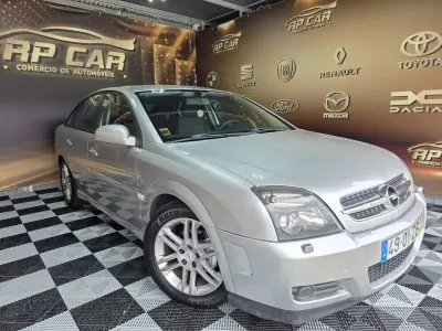 Opel Vectra 2004 - 4750 EUR, 310000 km - AUTO.MOTO.pt - 310000km - foto 16 de 16